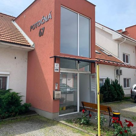 Apartment Biely Kostol Buitenkant foto