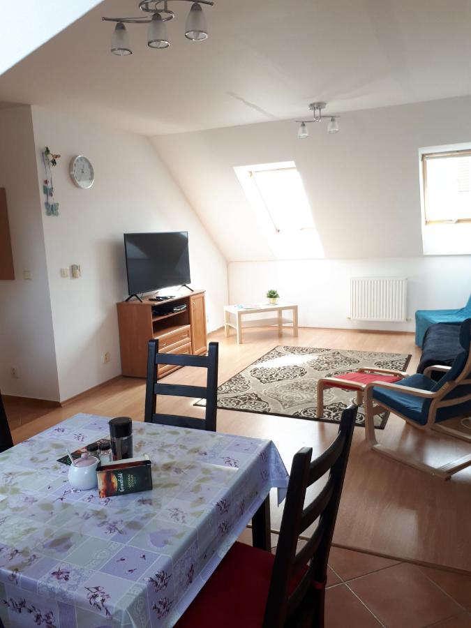Apartment Biely Kostol Buitenkant foto